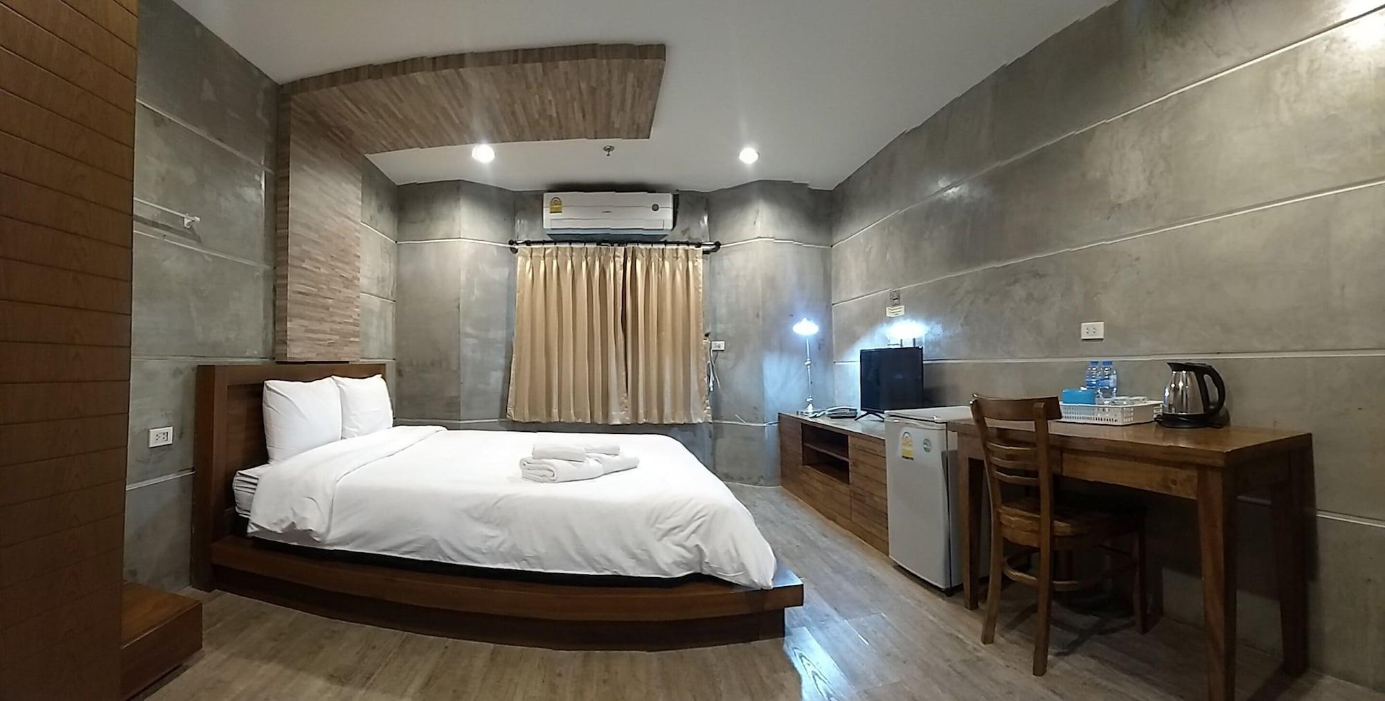 Komol Residence Bangkok Exterior photo